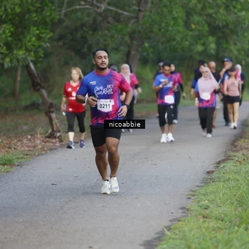 Runner Photo 8126308