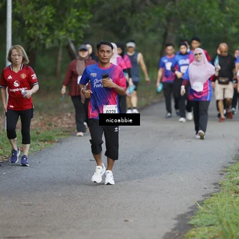 Runner Photo 8126313