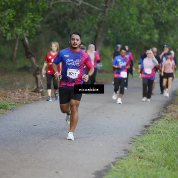 Runner Photo 8126353