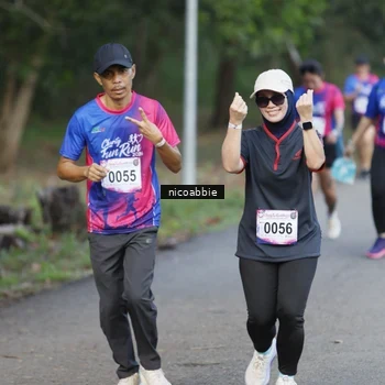 Runner Photo 8126399