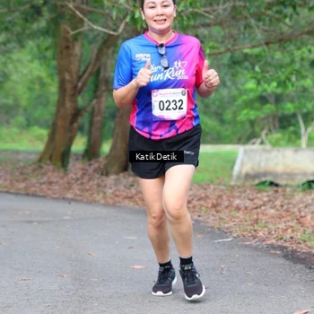 Runner Photo 8126464
