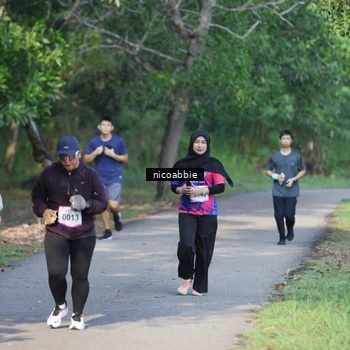 Runner Photo 8126481