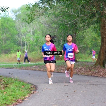 Runner Photo 8126498