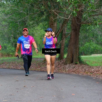 Runner Photo 8126599
