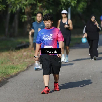Runner Photo 8126620