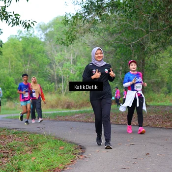 Runner Photo 8126640