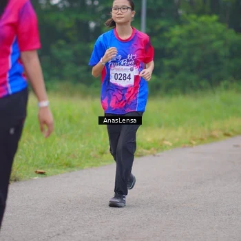Runner Photo 8126704