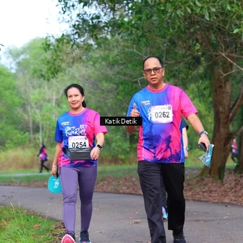 Runner Photo 8126756