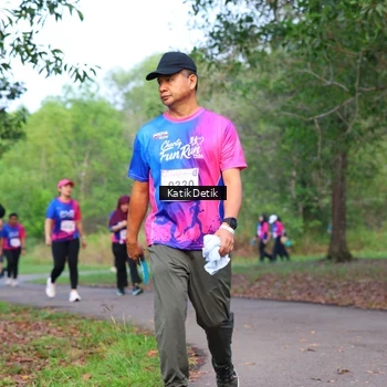 Runner Photo 8126823