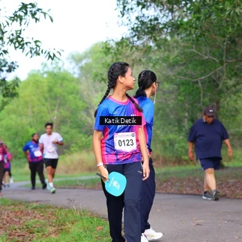 Runner Photo 8126834