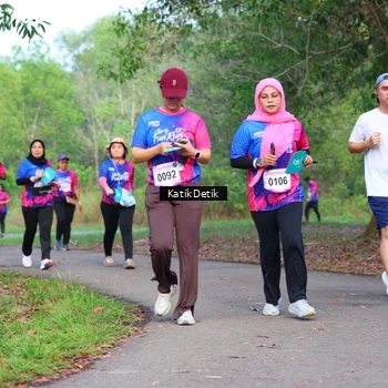 Runner Photo 8126842