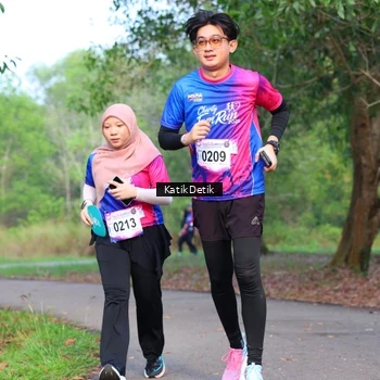 Runner Photo 8126849