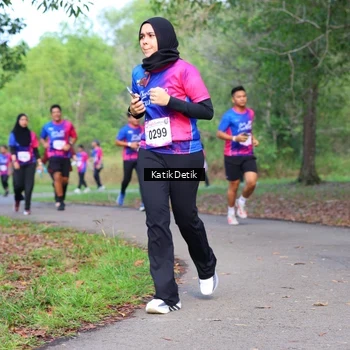 Runner Photo 8126855