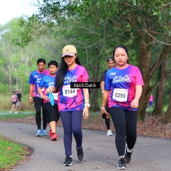 Runner Photo 8126856