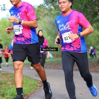 Runner Photo 8126858