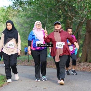 Runner Photo 8126860