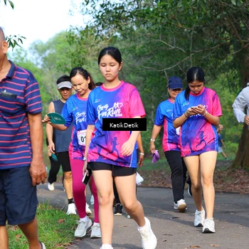 Runner Photo 8126870