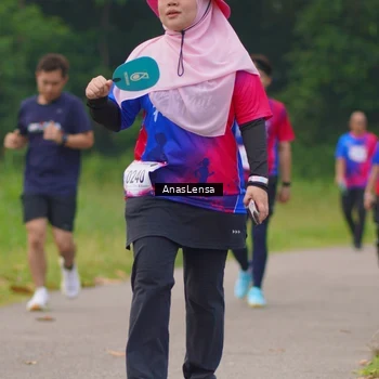 Runner Photo 8126899