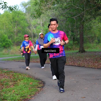 Runner Photo 8126927