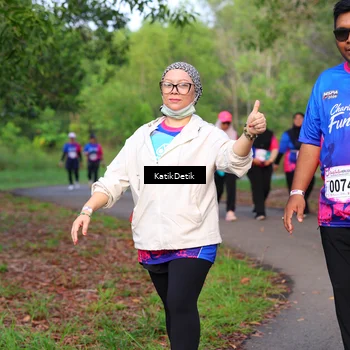 Runner Photo 8126998