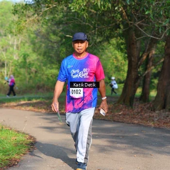 Runner Photo 8127767