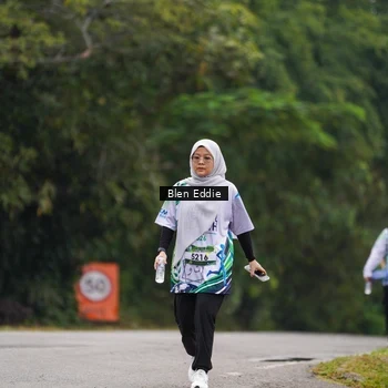 Runner Photo 8128011