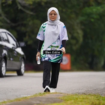 Runner Photo 8128012