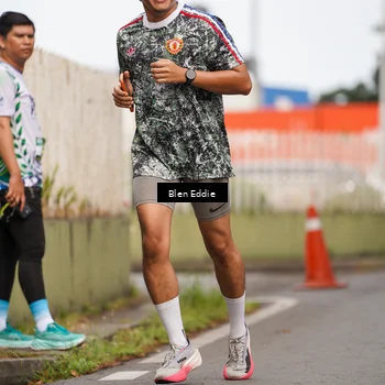 Runner Photo 8128202
