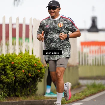 Runner Photo 8128205