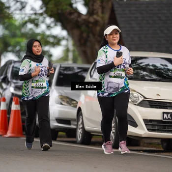 Runner Photo 8128213