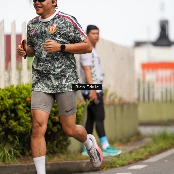 Runner Photo 8128266