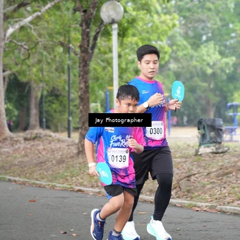 Runner Photo 8128831