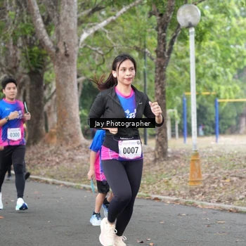 Runner Photo 8128866