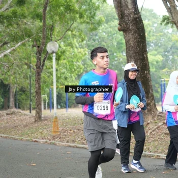 Runner Photo 8128889