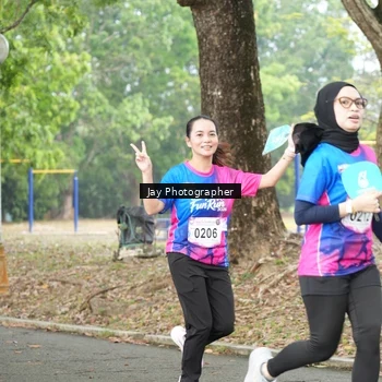 Runner Photo 8128914