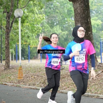 Runner Photo 8128924