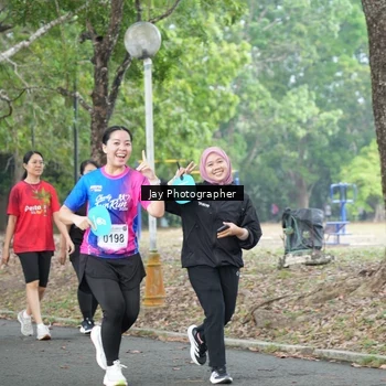 Runner Photo 8129110