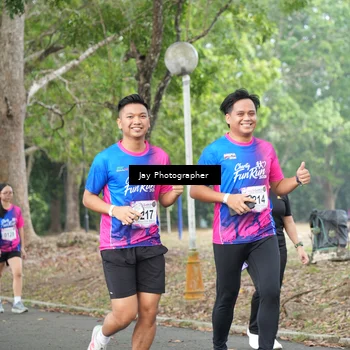 Runner Photo 8129117