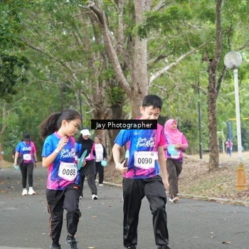 Runner Photo 8129334