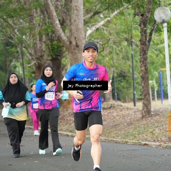 Runner Photo 8129374