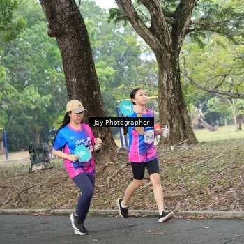 Runner Photo 8129592