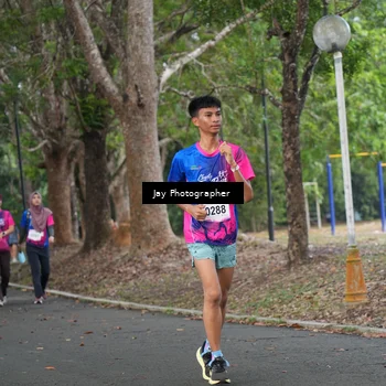 Runner Photo 8129684