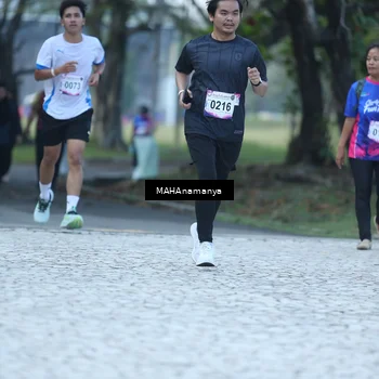 Runner Photo 8129698