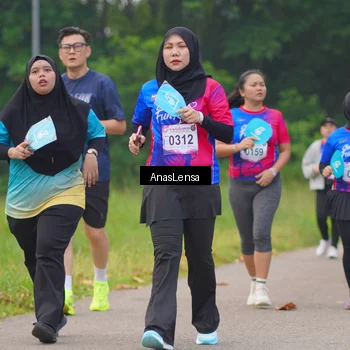 Runner Photo 8129704