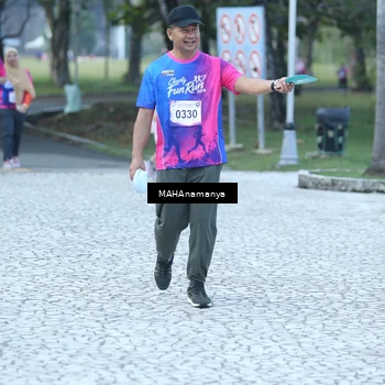 Runner Photo 8129759