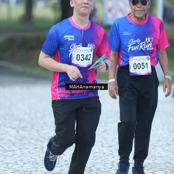 Runner Photo 8129800