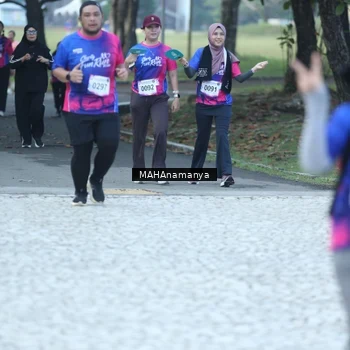 Runner Photo 8129811