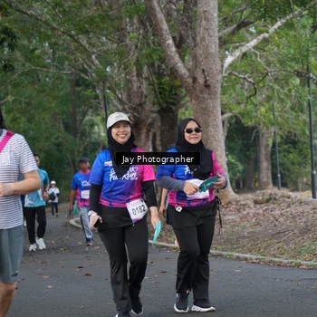 Runner Photo 8129866