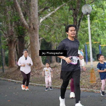 Runner Photo 8129956
