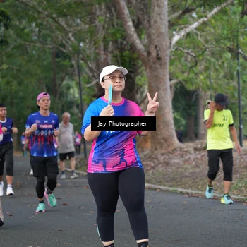 Runner Photo 8130006